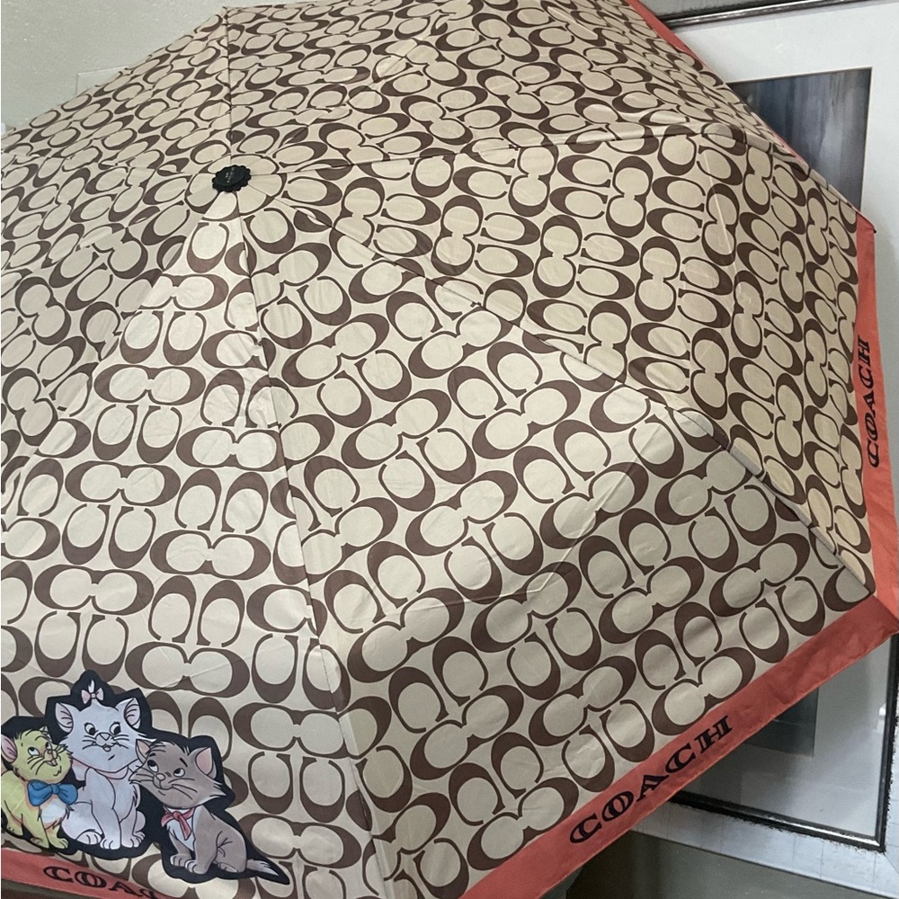 Chic Brown Umbrella with Cat Motif - Picture 4 of 4